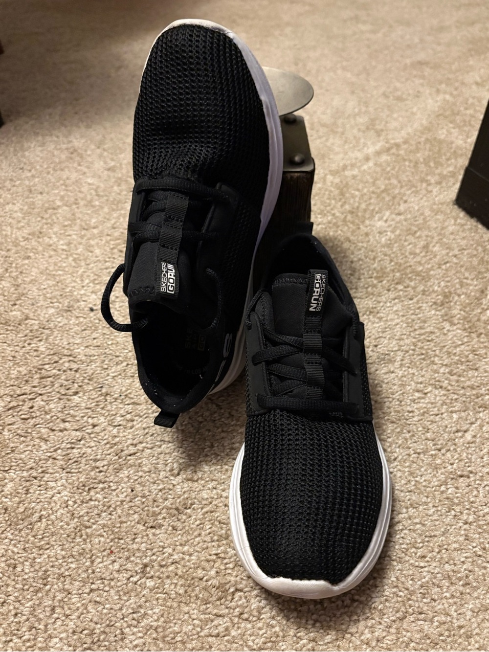 Skechers Black and White Mesh Athletic Sneakers Sz 6.5 women’s